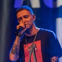 Oxxxymiron